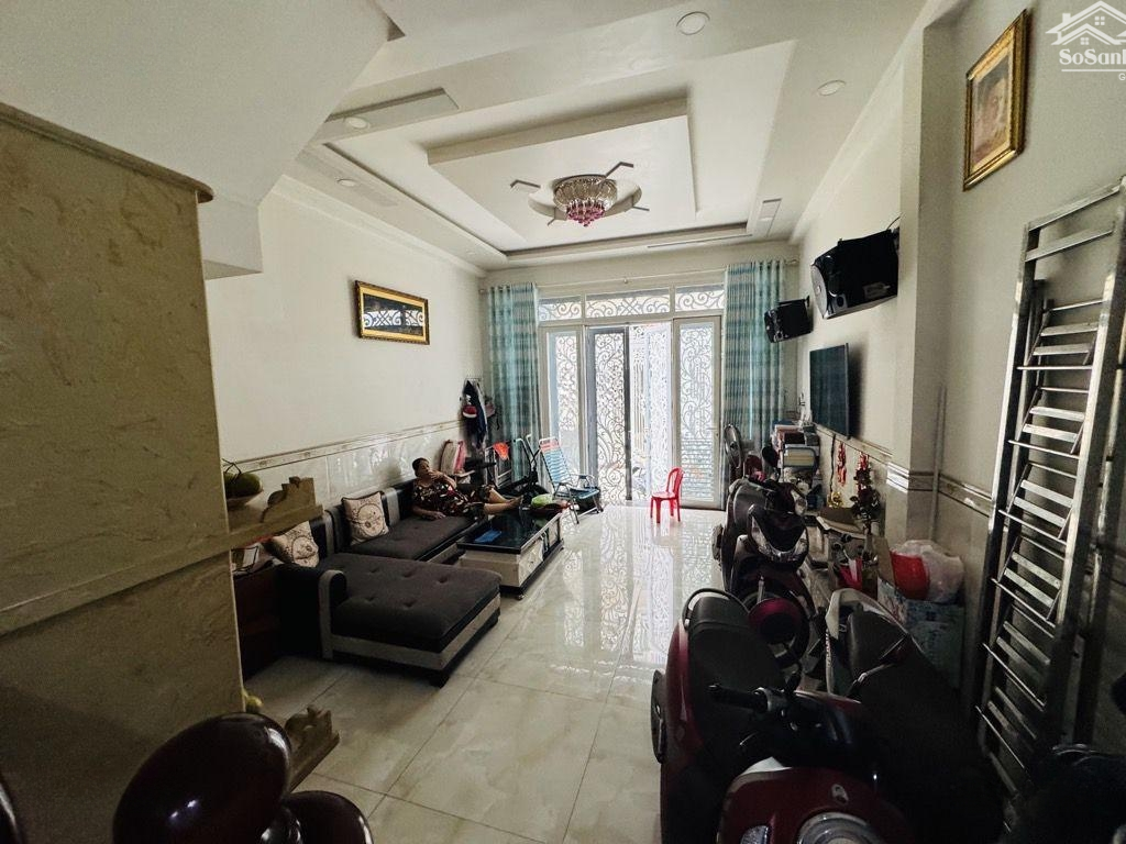 Bán Nhà " Chứa Cả Xe Hơi " Quận 8, Gần Bến Xe Miền Tây, 4Tầng, Chỉ Có 6Tỷ.