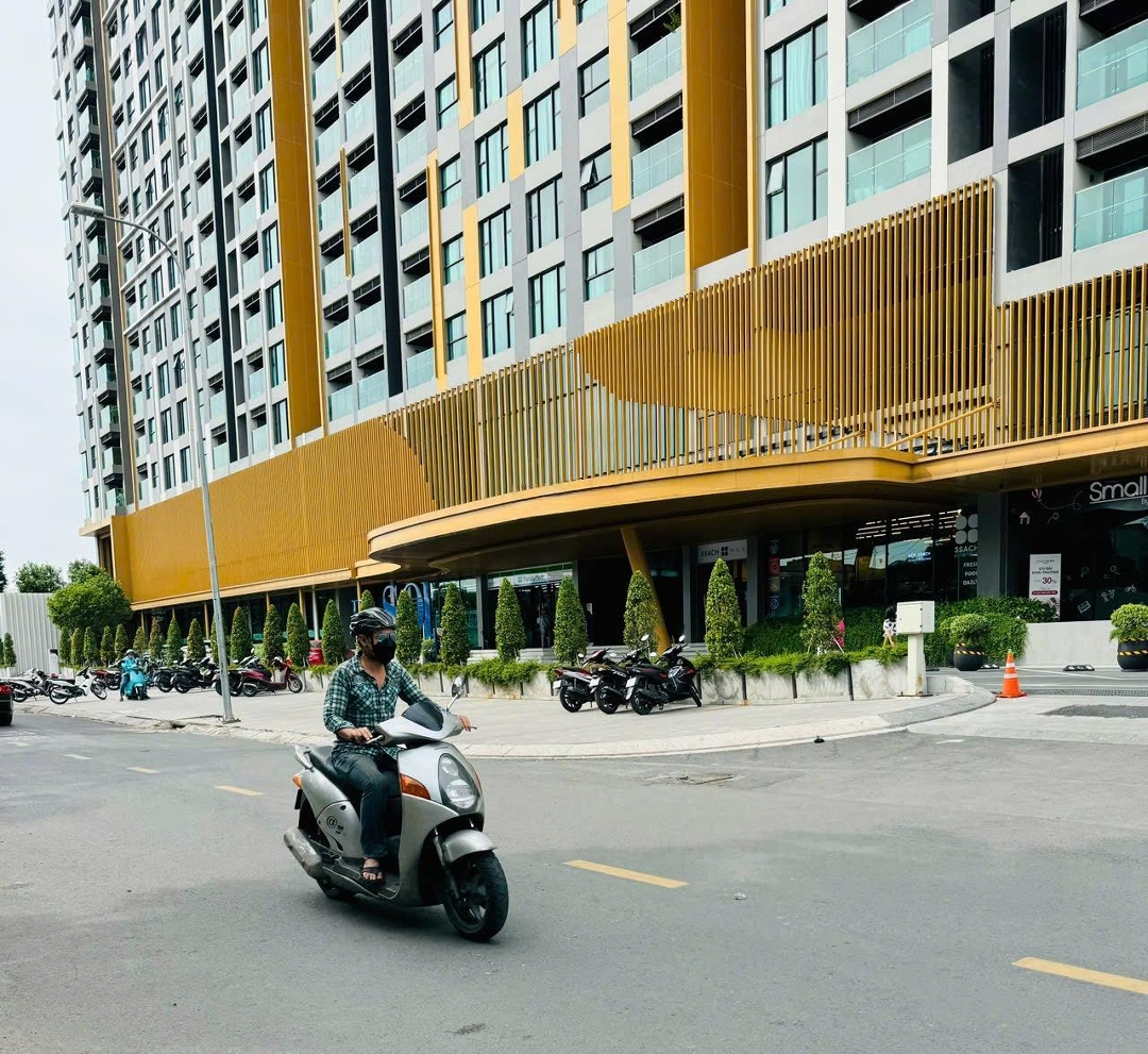 Siêu Phẩm Mặt Tiền Tôn Thất Thuyết
Hàng Xóm Delasol Xịn Xò Bậc Nhất Vị Trí Siêu Đẹp Kinh Doanh Đa