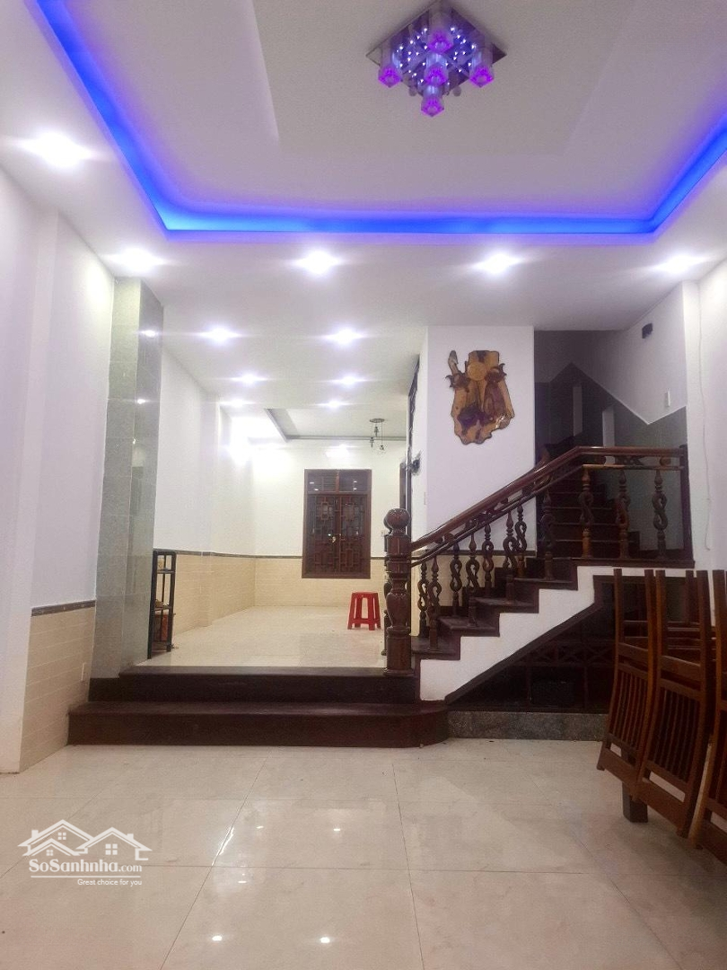 Cho Thuê Nhà Nc 5*20 Có Giếng Trời Sau Nhà, Hướng Tây Nam Cực Mát Mẻ, Nhà Suốt Thoáng Khí.