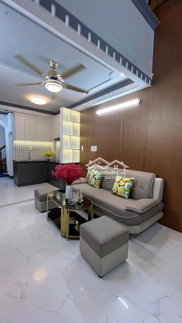 Bán Nhà Đẹp Nguyễn Tri Phương 4X10M. 4 Tầng, Ntcc Chỉ 5.2 Tỷ