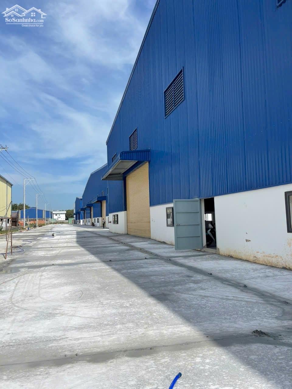 Cho Thuê 10.300m2 Xưởng Mới 100% Ngoài KCN Tân Uyên Bình Dương