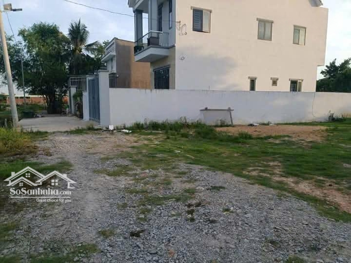 Bán Lô Đất Hai Mặt Tiền P.hiệp An, Thủ Dầu Một, Dt: 16 X21, Thổ Cư: 60, Đường 5M