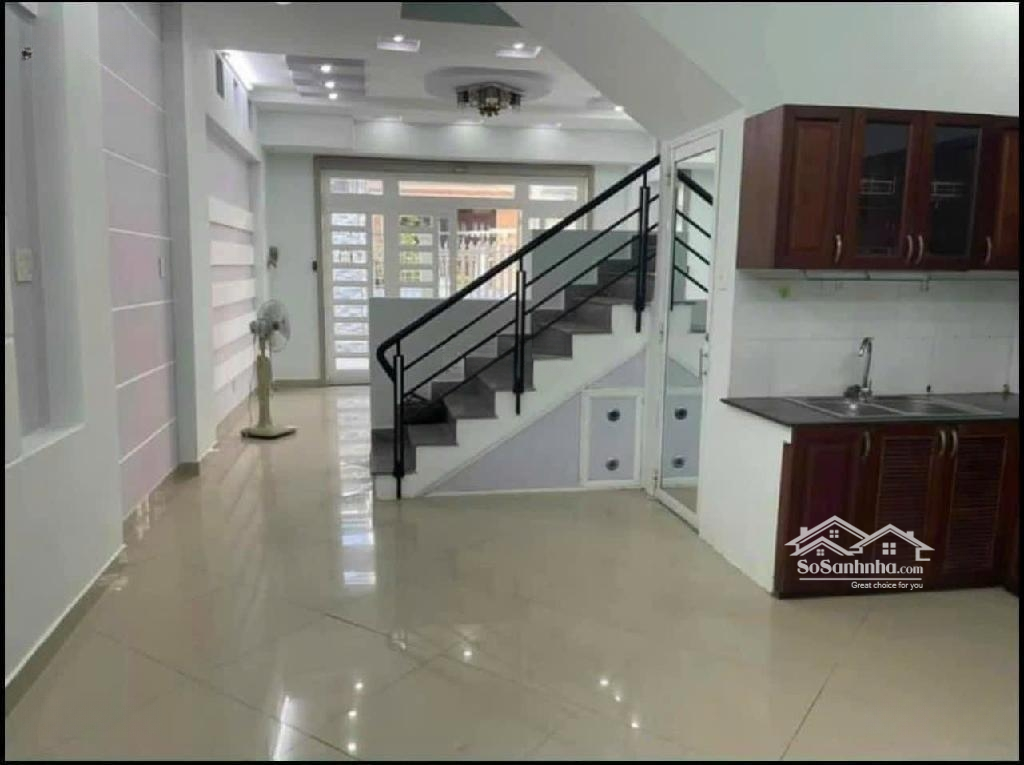 Chủ Cần Bán Gấp Cuối Năm Để Về Quê Chơi Tết, Nhà Mới Thơm Sạch Đẹp Dọn Vào Ở Ngay
