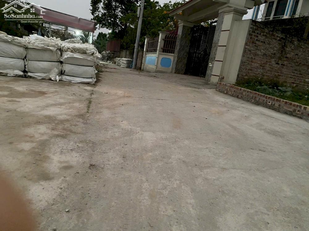 Thôn Thượng , Đông Xuân , Sóc Sơn   Diện tích :120m phun thổ cư . Mặt tiền :5m .