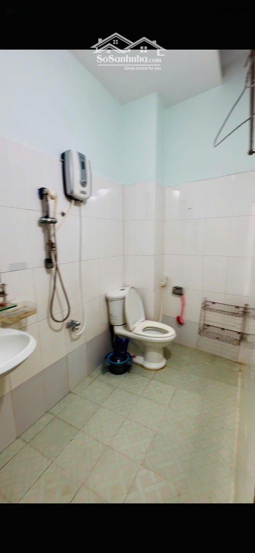 Bán Nhà Hẻm Ô Tô Cách 30M Ra 2/4 Phường Vĩnh Hải - Nha Trang, Cách Biển Chỉ 1Km Chỉ 2,5 Tỷ