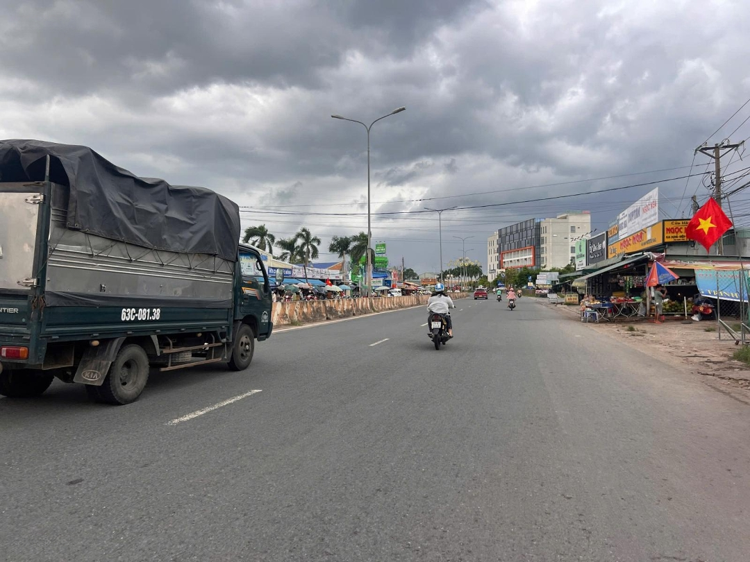 "Nhà Trọ Kinh Doanh Dòng Tiền Nằm Tại Trung Tâm Khu Dân Cư Ấp 5 Bàu Đồn Giá 1.T530.Đ