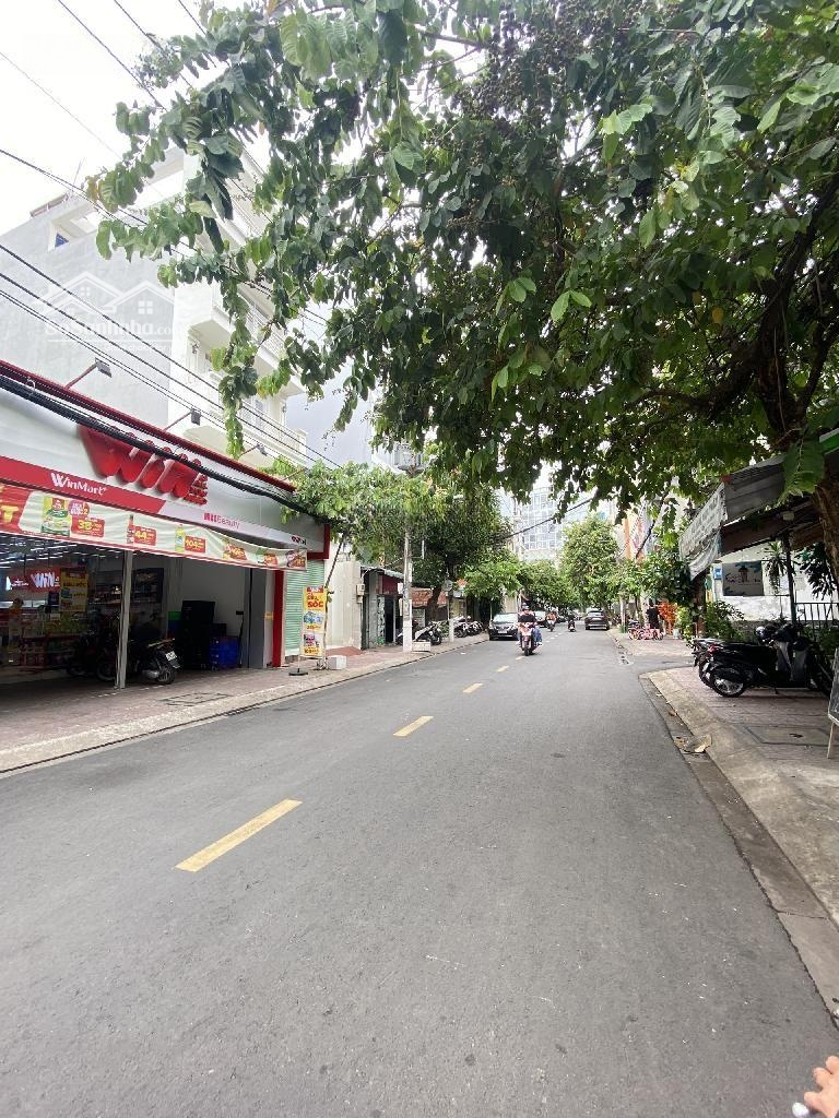 5 Tỷ Xíu, Hoàng Hoa Thám, Nhất Chi Mai, Khu Vip Nhà Ga T3 Sân Bay, Hẻm Xe Hơi, 3 Tầng, 44 M2,