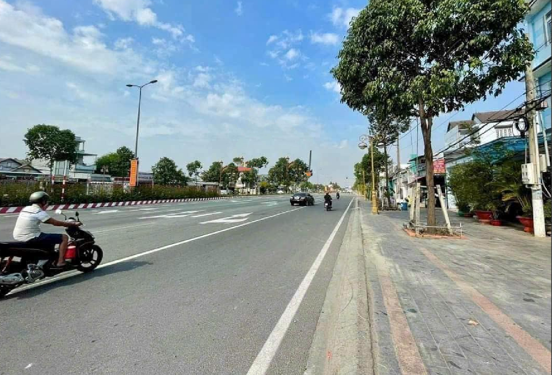Bán Lô Đất Mặt Tiền Phạm Ngọc Thạch - Phú Mỹ - Dt: 5,2 X 40M, Thổ Cư 114M. Giá: 7,5 Tỷ Tl