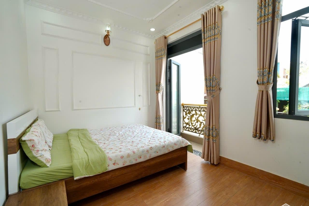 Căn Hộ Cao Cấp 55M2 Full Nội Thất, Có Ban Công Và Cửa Sổ Thoáng Tại Trần Đình Xu Q1 Gần Bùi Viện