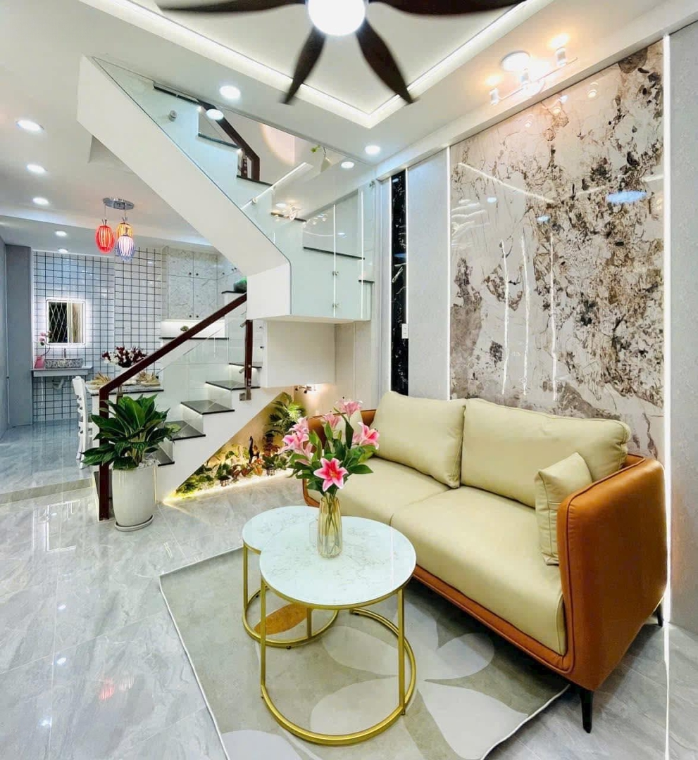 Bán Gấp Nhà 43M2Hẽm Xe Hơiở Đường Tân Thuận Tây, Quận 7. Shr, Tặng Nội Thất. Giá Tl. Thuê 18 Triệu/Th