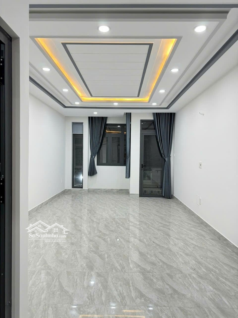 Đại Hạ Giá, Hẻm 6M, 87 Hồ Thị Kỷ, Đang Xây 4 Tầng, Phố Ẩm Thực, Chợ Hoa, Khu Căn Hộ Dịch Vụ