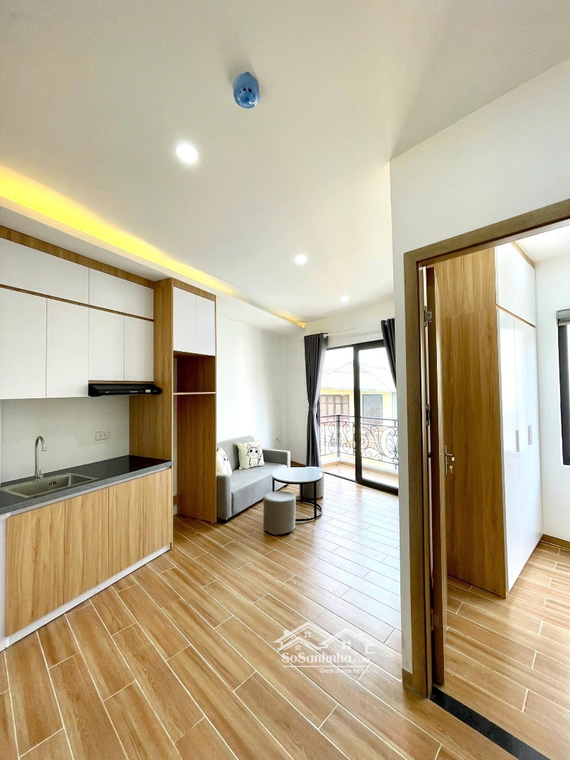 Cho Thuê Căn 1N1K Ở Đường Hoàng Mai. Có Ban Công,Nhà Mặt Phố