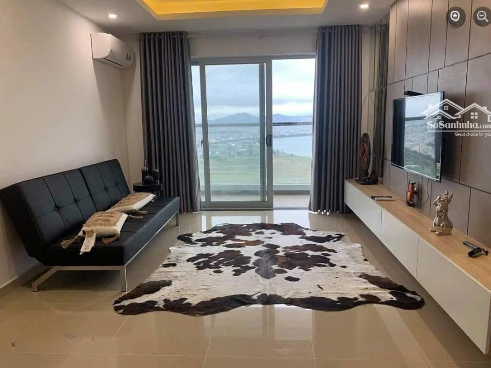 Nóng! Chỉ Còn 2 Căn Blooming 2 Phòng Ngủview Vịnh Biển Mặt Trăng Đà Nẵng Cực Đẹp Sổ Lâu Dài - Chỉ 3.2 Tỷ