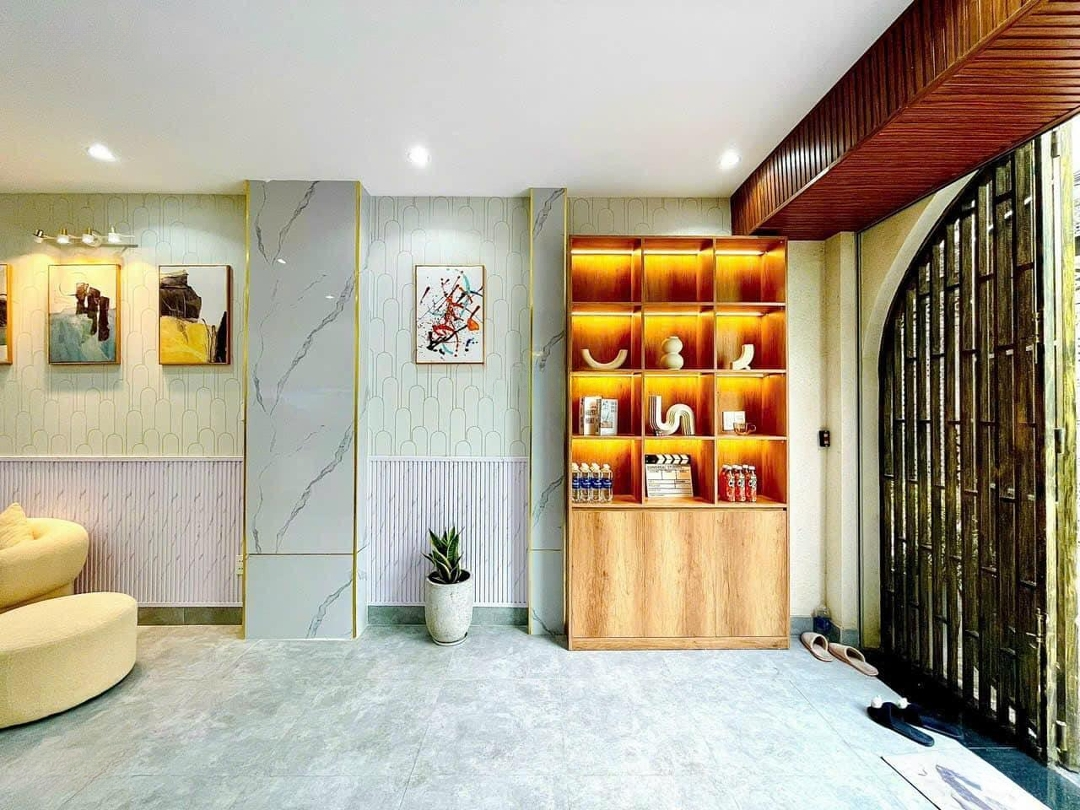 Chủ Kẹt Tiền Bán Gấp Nhà Đ. Lãnh Binh Thăng, P. 12 - Quận 11, Chỉ 3Tỷ Cách Đầm Sen 100M