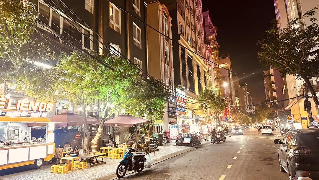 Bán Lô Đất Đường Hà Chương Đối Diện Trung Tâm Tài Chính.diện Tích190M2, Ngang 10M. Đi Bộ 1P Ra Biển