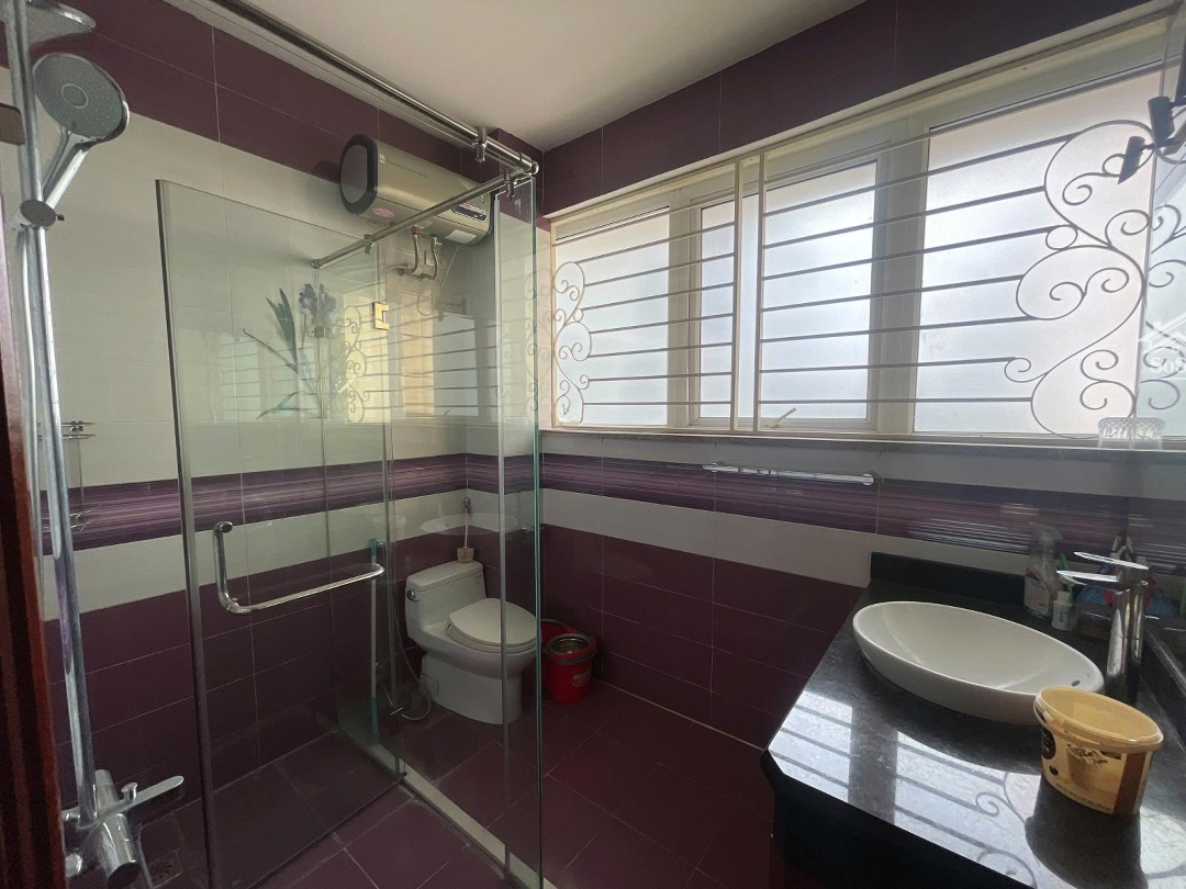 Nhà 4T Khu P/Lô Nguyễn Phúc Lai Oto Tránh Mặt Tiền Hoa Hậu 5M Sát Mặt Đường Vành Đai 1 ,Diện Tích60,4M