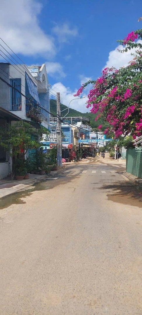 Bán Nhà Mặt Phố 4 Phòng Ngủ 2 Vệ Sinhtại Nguyễn An, Vĩnh Hòa, Nha Trang, 3,9 Tỷ, 78M2
