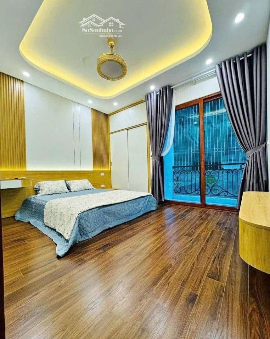 Bán Nhà Tập Thể Võ Thị Sáu, Bách Khoa, 102M2, Hai Bà Trưng, Nhà Đẹp Long Lanh, Ô Tô Đỗ Cửa