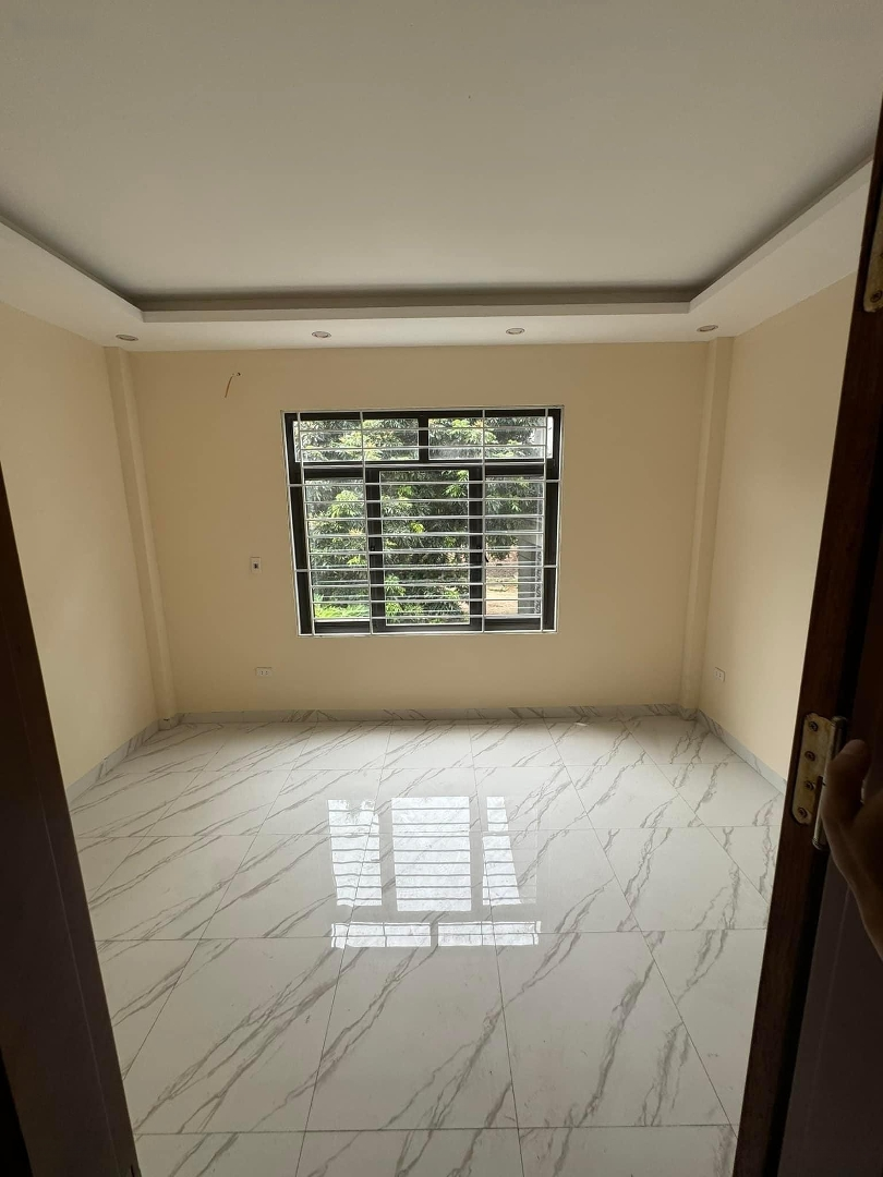 Còn Duy Nhất 1 Căn Đẹp Số 1 Phụng Châu Chương Mỹ 2.5 Tỷ Ngay Đhtdtt 4 Tầng.2.5 Tỷ.về Ở Ngay