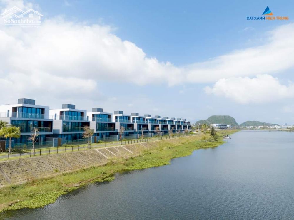 Bán biệt thư full ngoại thất 360m2 view kênh sinh thái cách bãi tắm biển du lịch 600m