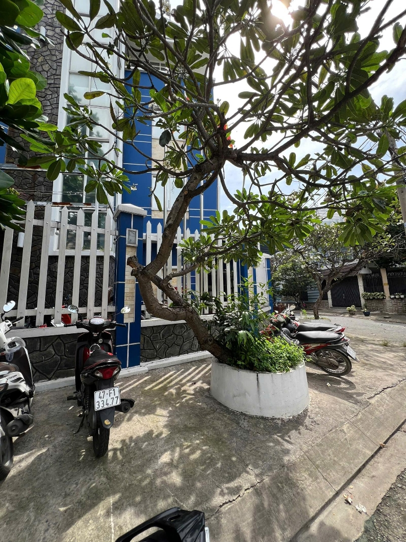 Bán Góc 3 Mặt Tiền View Sông Siêu Đẹp Bình Lợi P.13 Q.bình Thạnh -Dt: 11X30M Hầm 5 Lầu Giá Bán 28.5 Tỷ