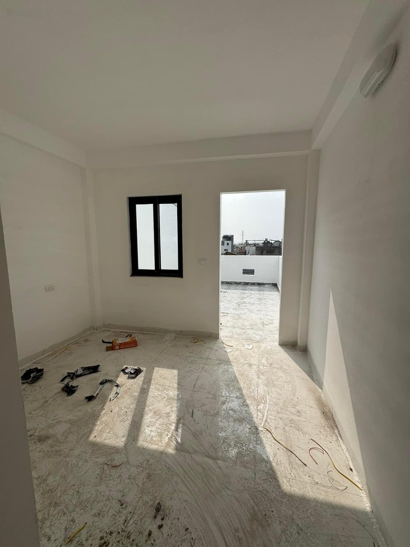 Với 3,85 Tỷ Nhà 5 Tầng (46M2) Phú Lãm. 5 Phòng Ngủô Tô Tránh Cách Nhà 5M. Gần Đh Đại Nam. Mặt Tiền Rộng 5M