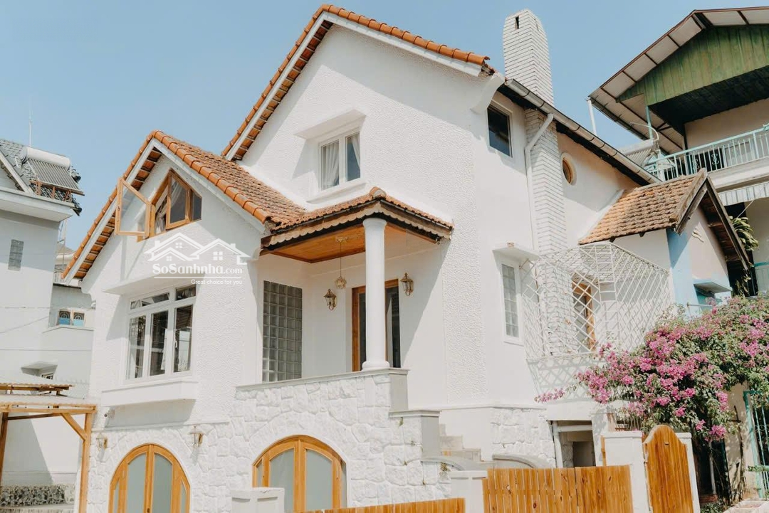 Bán Nhanh Biệt Thự Sân Vườn Pháp Cổ Quá Xinh Ngay Trong Lõi Trung Tâm Thành Phố Đà Lạt 317M2 40 Tỷ