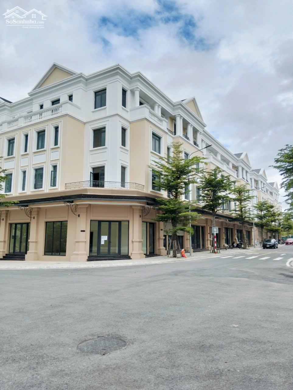 CHỈ 2 TỶ ĐỒNG QUÝ KHÁCH HÀNG ĐÃ SỠ HỮU CĂN BIỆT THỰ LIỀN KỀ TẠI VINCOM ROYAL PARK