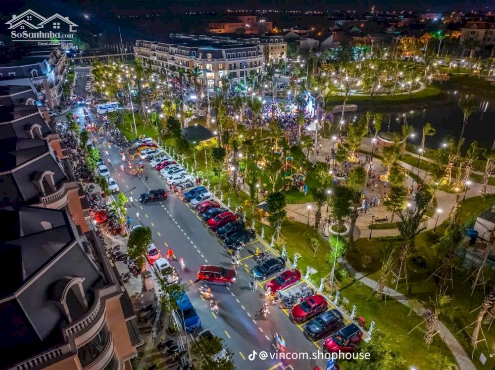 CHỈ 2 TỶ ĐỒNG QUÝ KHÁCH HÀNG ĐÃ SỠ HỮU CĂN BIỆT THỰ LIỀN KỀ TẠI VINCOM ROYAL PARK