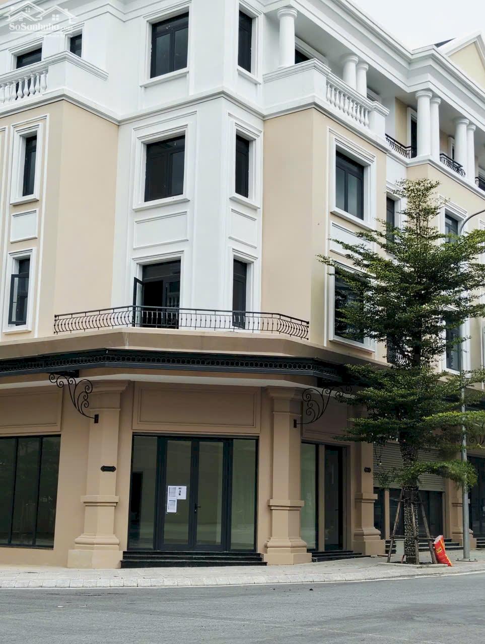 CHỈ 2 TỶ ĐỒNG QUÝ KHÁCH HÀNG ĐÃ SỠ HỮU CĂN BIỆT THỰ LIỀN KỀ TẠI VINCOM ROYAL PARK