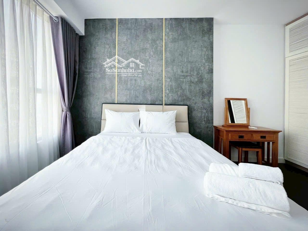 Cho Thuê Căn Hộ 2 Phòng Ngủ 2 Vệ Sinh 80M2, 15 Triệu Tại Garden Gate, Phú Nhuận, Hcm, View Đẹp. Liên Hệ: 09 3381 3383