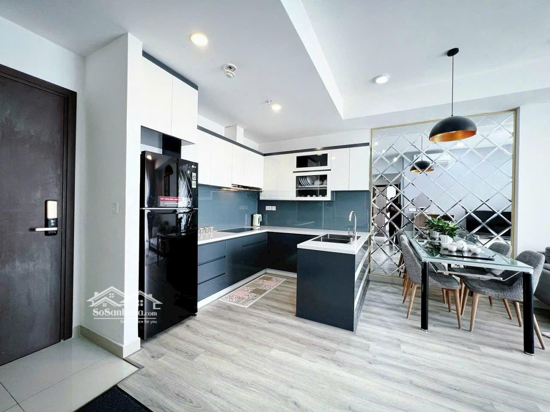 Cho Thuê Căn Hộ 2 Phòng Ngủ 2 Vệ Sinh 80M2, 15 Triệu Tại Garden Gate, Phú Nhuận, Hcm, View Đẹp. Liên Hệ: 09 3381 3383