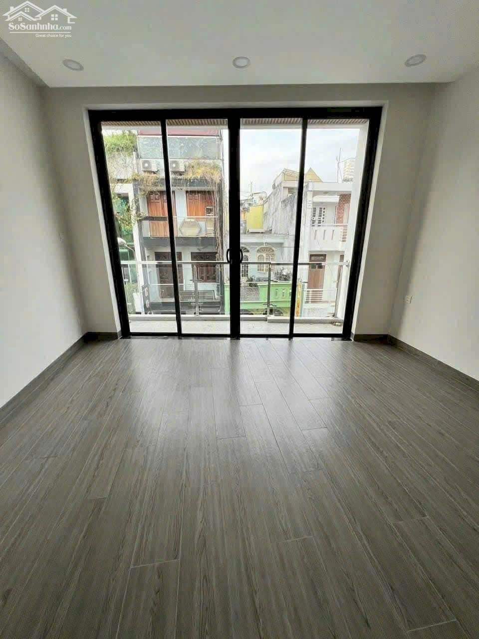 --Bán nhà phường 13 quận Tân Bình, MT Lê Tấn Quốc; 4x30, 4 tầng