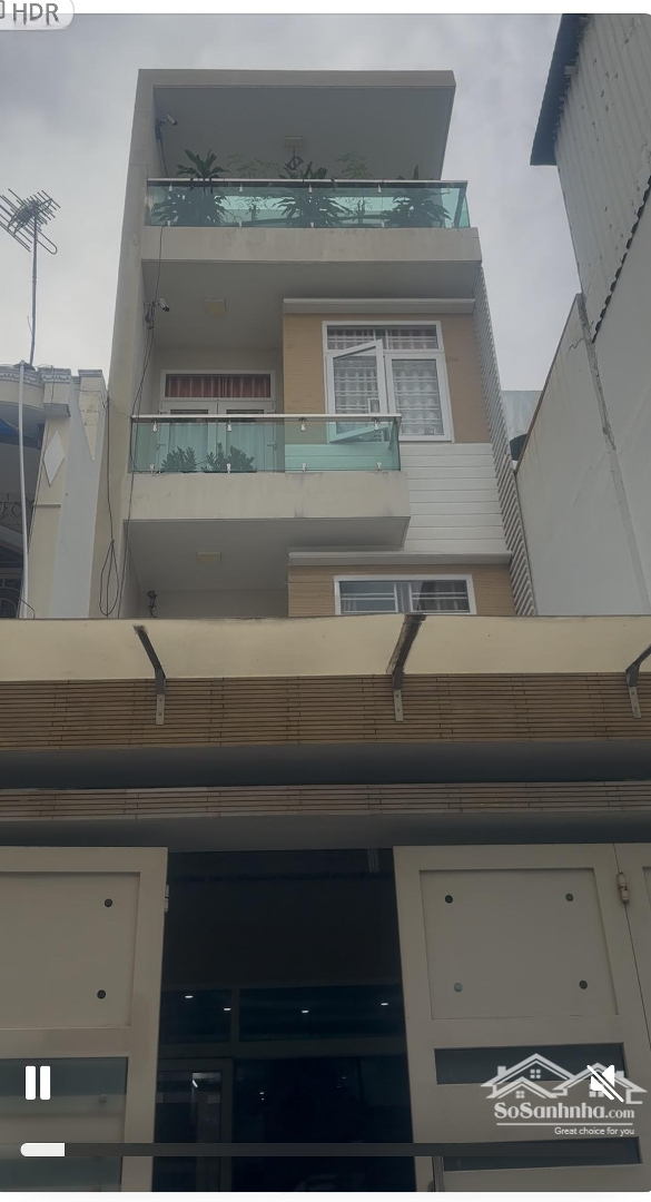 Nhà Xây Hiện Đại, Thông Thoáng,Diện Tíchsàn:315M2; Nhà Riêng Đang Ở.