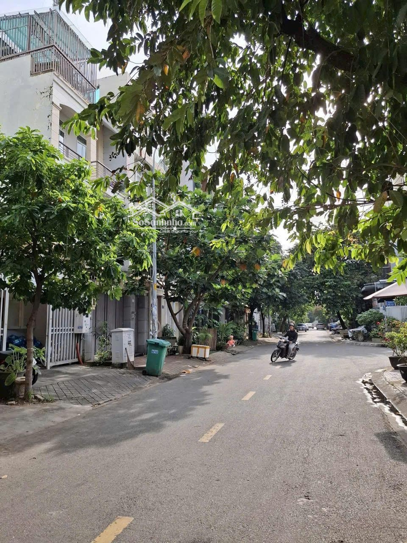 Bán Nhà Nát Tiện Xây Mới Gần Song Hành Phường An Phú Quận 2 Dt: 5X20M Tiện Xây Mới Hầm 5 Tầng 19 Tỷ