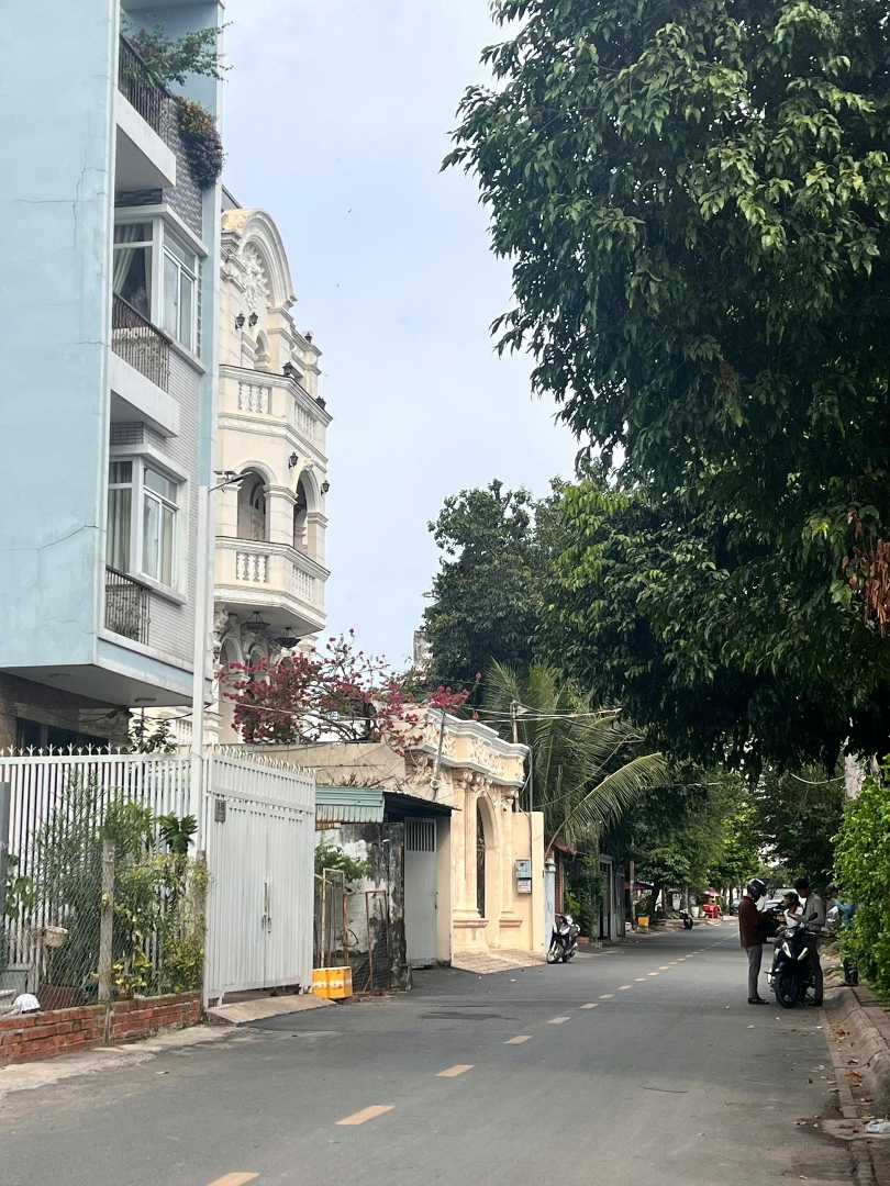 Bán Gấp Lô Đất Mặt Tiền Đường Tú Xương, Hiệp Phú, Sát Xa Lộ Hà Nội - 105M2 / 8.7 Tỷ