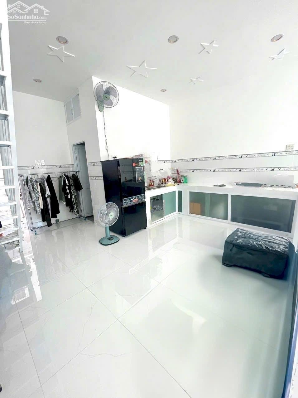 CHO THUÊ NHÀ TRỆT LỬNG MẶT TIỀN TRỤC CHÍNH KDC HƯNG PHÚ 10 TRIỆU