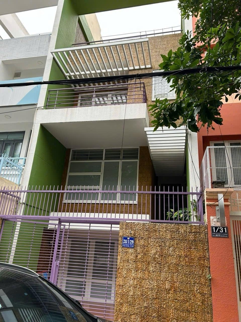 Bán Gấphẽm Xe Hơilý Thường Kiệt Q.10 - 5 X 12 - 5 Tầng - Giá Bán 11 Tỷ Thương Lượng