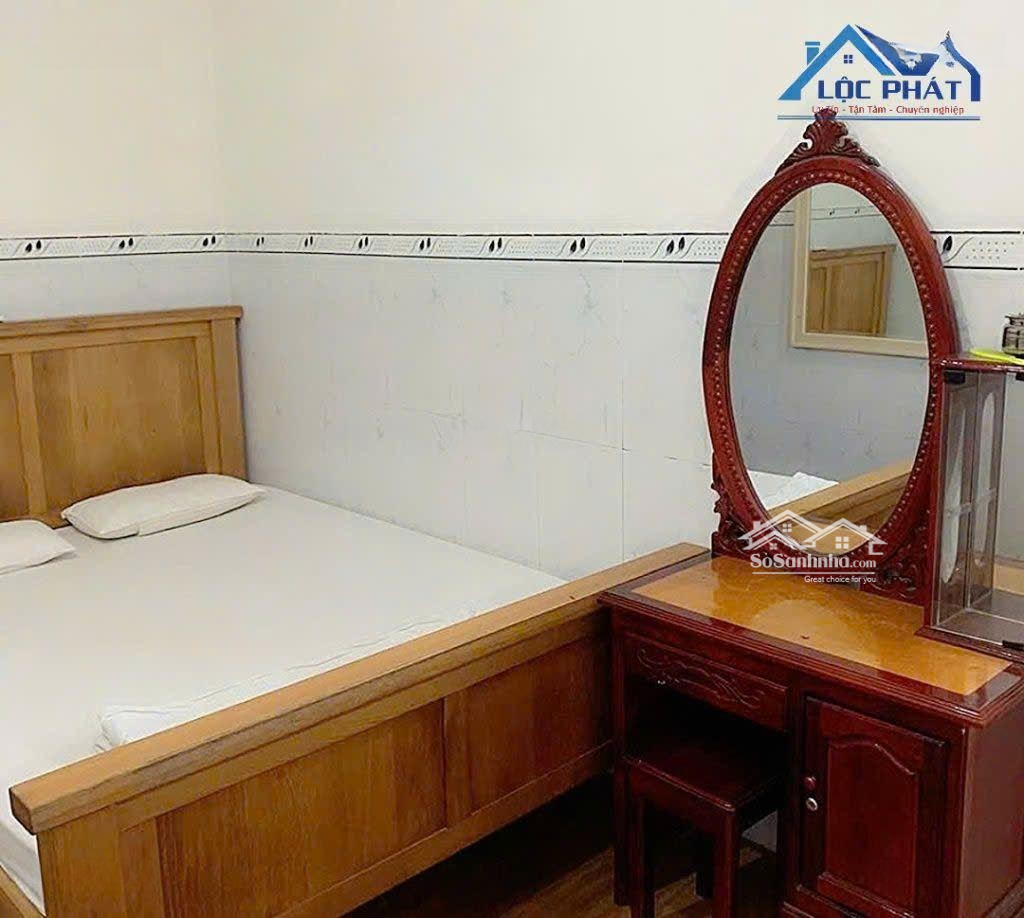 Bán Nhà Nghỉ Tại Trung Tâm Biên Hoà 1 Trệt 3 Lầu, 299M2, Giá Chỉ 8,5 Tỷ