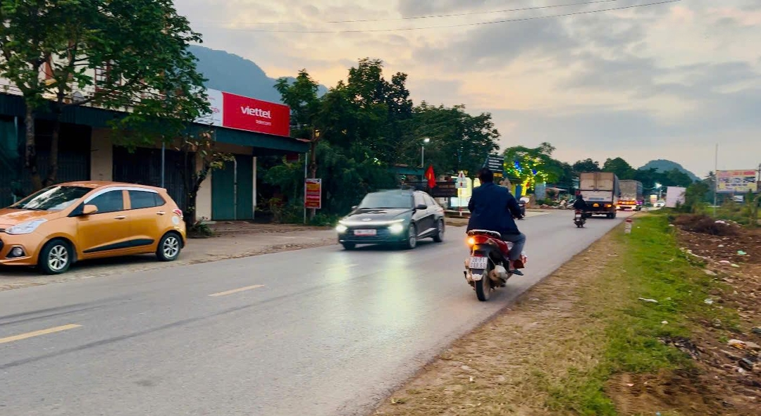 Bán Đất Mặt Đường Quốc Lộ, Vị Trí Đắc Địa Kinh Doanh Dòng Tiền Ổn Định Và Đầu Tư