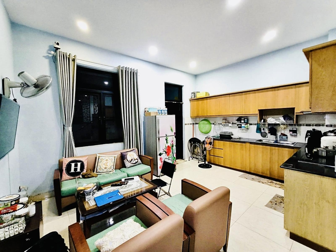 Siêu Hot! Nhà 3 Tầng Mặt Tiền 12M, 176,5M2, Chỉ 7,7 Tỷ Tại Cát Lái, Tp Thủ Đức