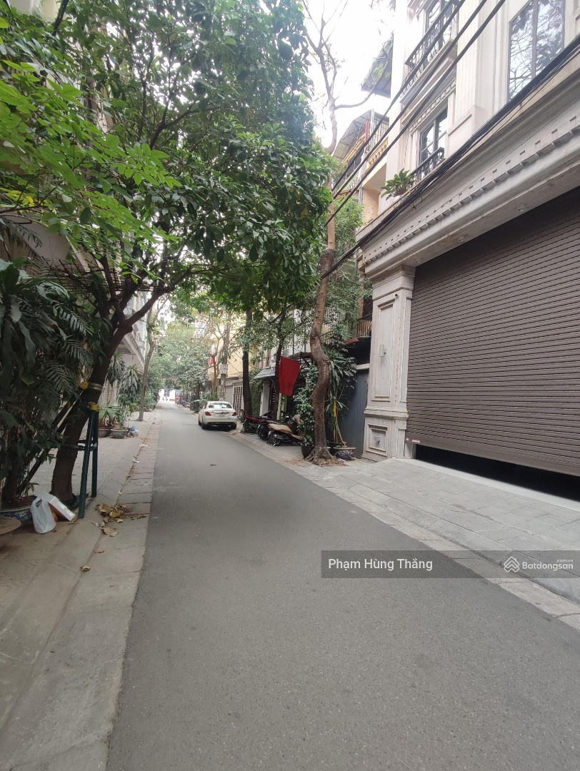 Bán Nhà Phố Yên Lạc-Hai Bà Trưng. 90M. 7T.mặt Tiền6,5M. Gara 3 Ôtô. Thang Máy. Phân Lô. Giá Hơn 20Tỷ