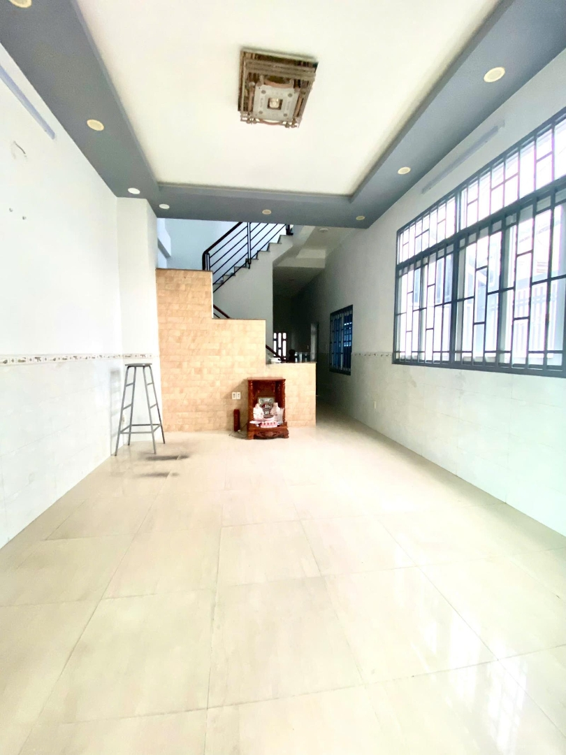 Cho Thuê Gấp Nhà Riêng 75M2, 25 Triệu, Đường Khánh Hội, Phường 3, Quận 4, Hcm