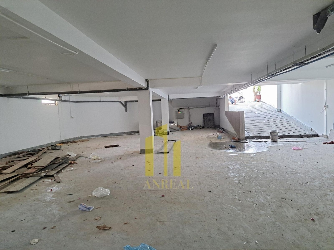 Toà Nhà Văn Phòng 500M2 Hầm 4 Lầu Góc 3 Mặt Tiền - Sàn Trống + Thang Máy