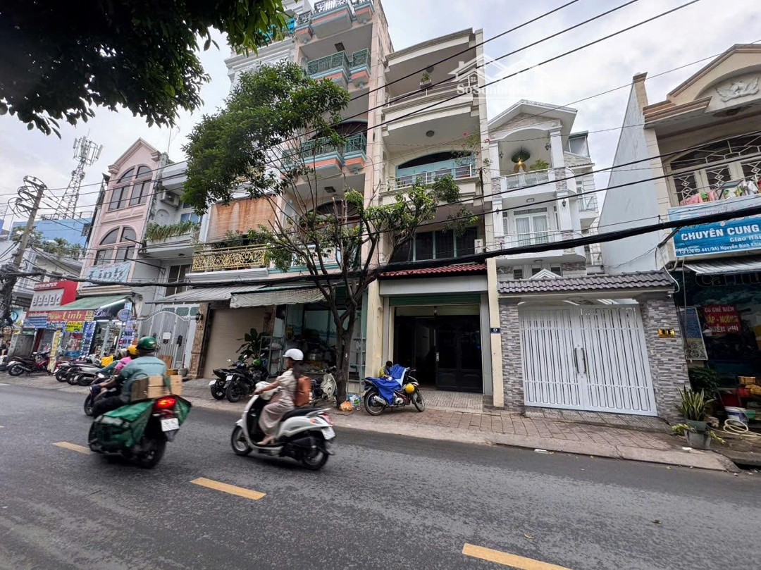 Bán Nhà Mặt Phố Tại Đường Phan Xích Long, Phường 3, Phú Nhuận, 11,3 Tỷ, 52M2