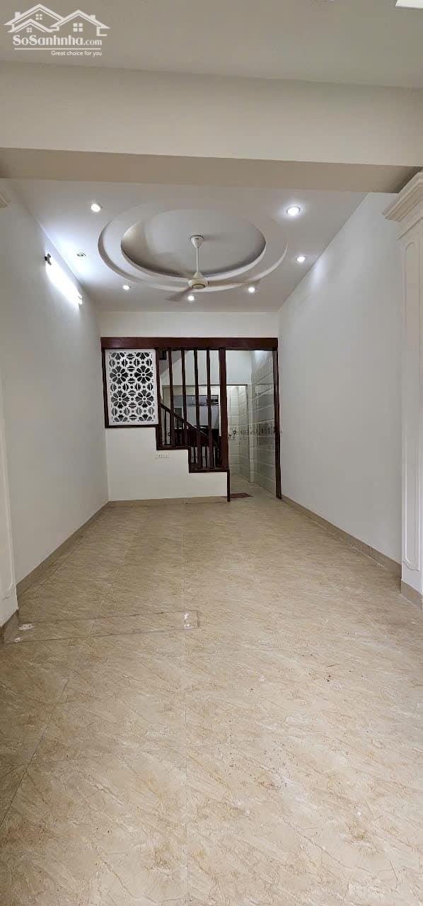 Sát DV Đa Sỹ ( tổ 3 Đa Sỹ )  46m 3 tầng ô tô đỗ cửa chỉ 4.9 tỷ