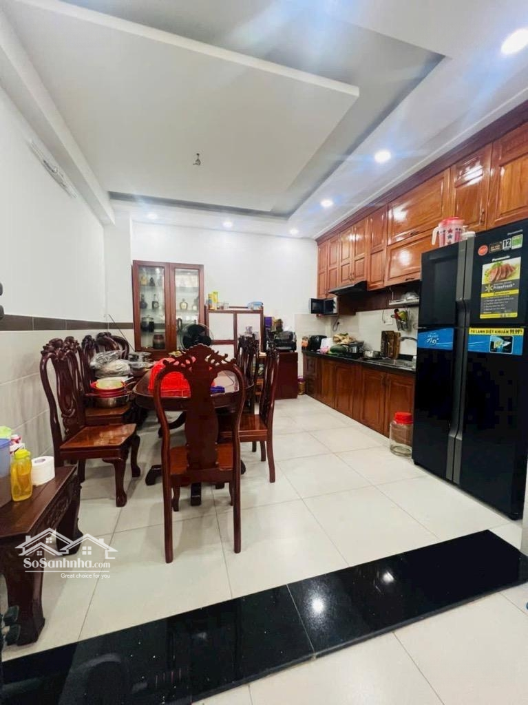 Bán Nhà Bến Vân Đồn Quận 4 - Hẻm Ôtô - 5 Tầng - 52M2 - 5 Tỷ Nhỉnh - Tiện Kinh Doanh