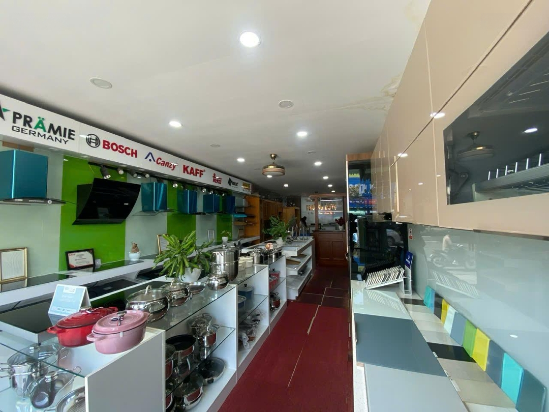 Cho Thuê Nhà Đẹp Trống Suốt, Mặt Tiền 62 Đường Phạm Văn Thuận