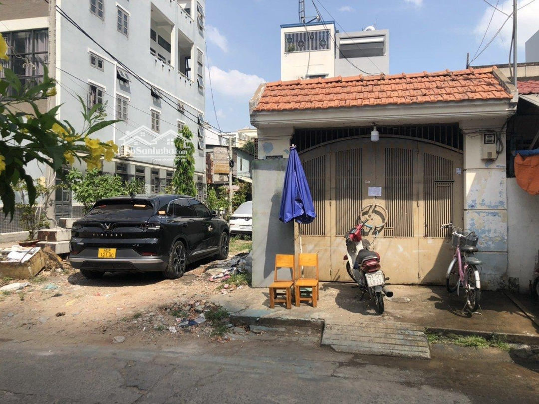 Bán Nhà Cấp 4, Hẻm 220/ Xvnt, P21 Bình Thạnh,Diện Tích5,7X24M, Tiện Xây Mới 5 Tầng, Giá Bán 16,5 Tỷ Tl