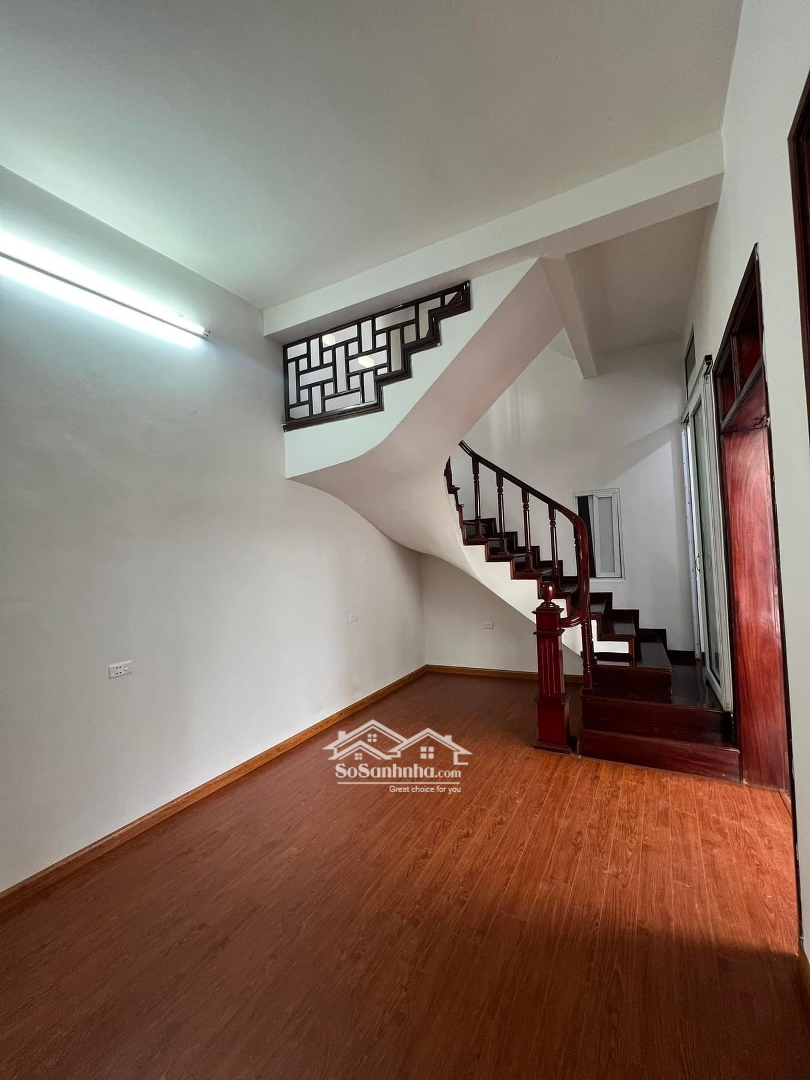 Chủ Nhà Định Cư Nước Ngoài Bán Gấp Căn Nhà Cực Đẹp -Ngay Gần Tt Chúc Sơn